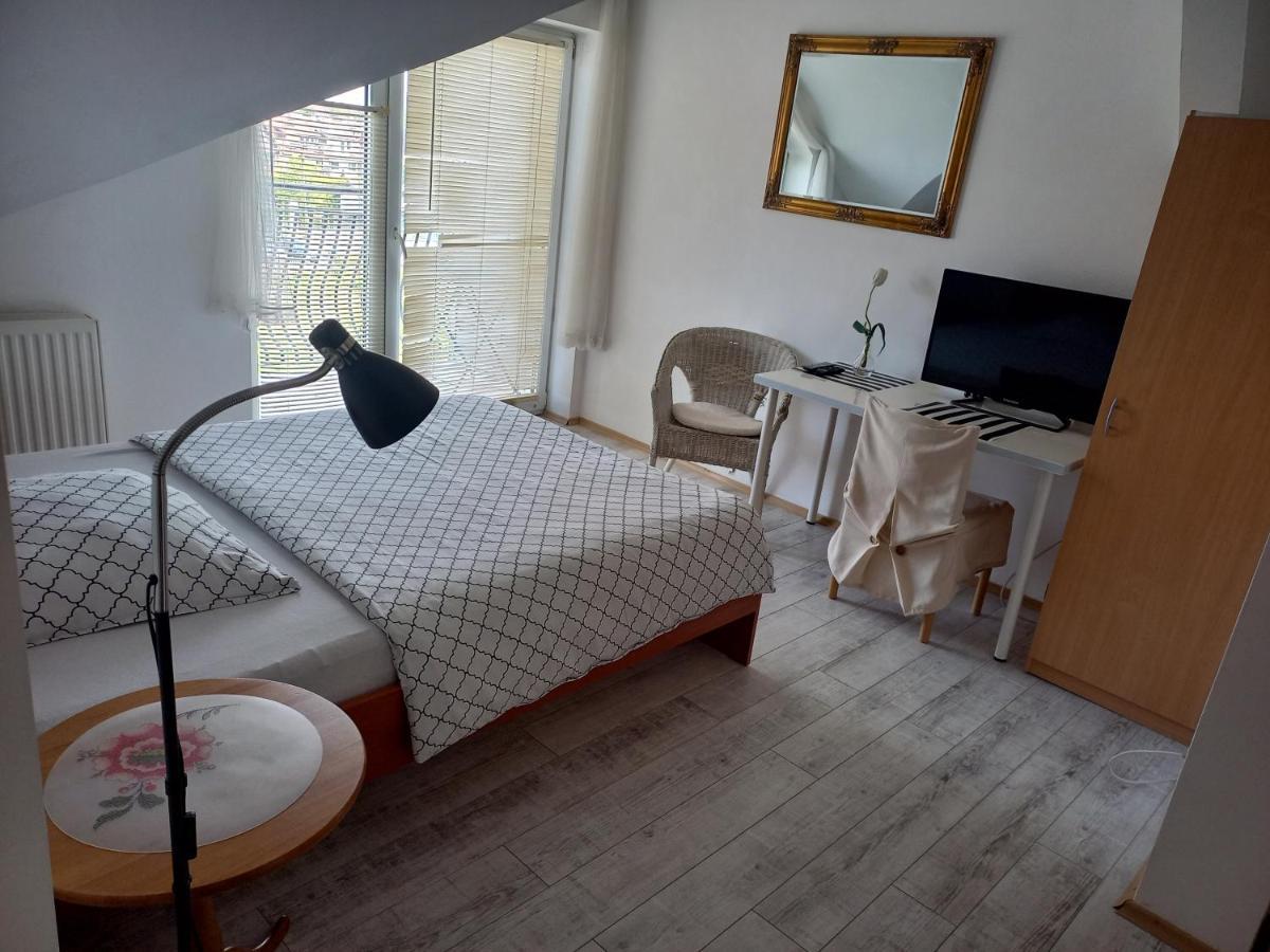 Double Room,1406901314:JPEG